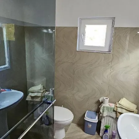 Casa De Vacanta Inoke Guest house *