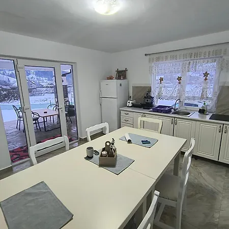 Casa De Vacanta Inoke
