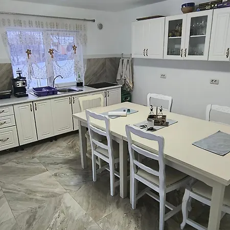 Guest house Casa De Vacanta Inoke